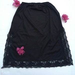 Vintage Skirt Slip